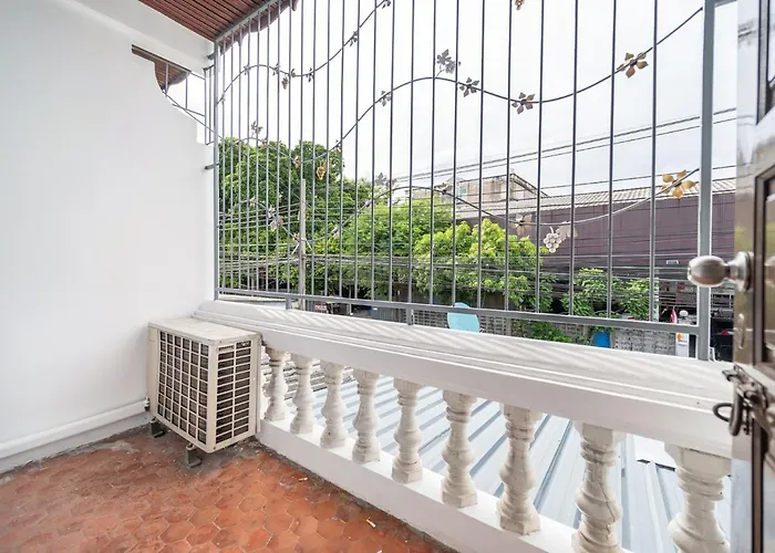Miq Hk16, Huay Kwang Mrt, 3br, Pool Table بانكوك