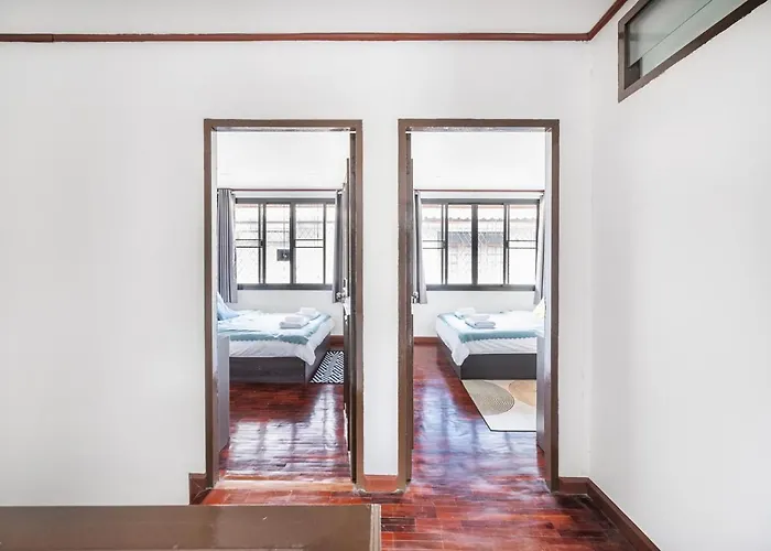 فيلة Miq Hk16, Huay Kwang Mrt, 3br, Pool Table بانكوك