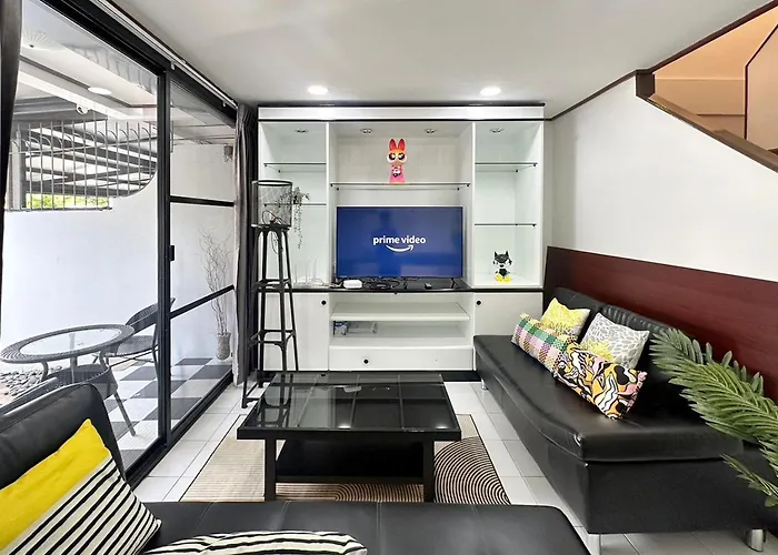 Miq Hk16, Huay Kwang Mrt, 3br, Pool Table *