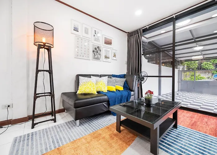 Miq Hk16, Huay Kwang Mrt, 3br, Pool Table
