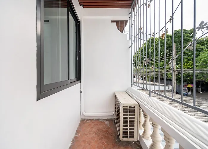 Miq Hk16, Huay Kwang Mrt, 3br, Pool Table * بانكوك