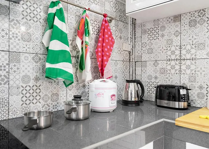 Miq Hk16, Huay Kwang Mrt, 3br, Pool Table فيلة *