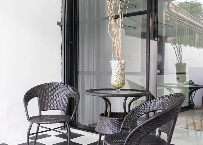 Miq Hk16, Huay Kwang Mrt, 3br, Pool Table بانكوك