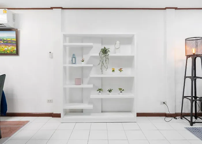 Miq Hk16, Huay Kwang Mrt, 3br, Pool Table فيلة *