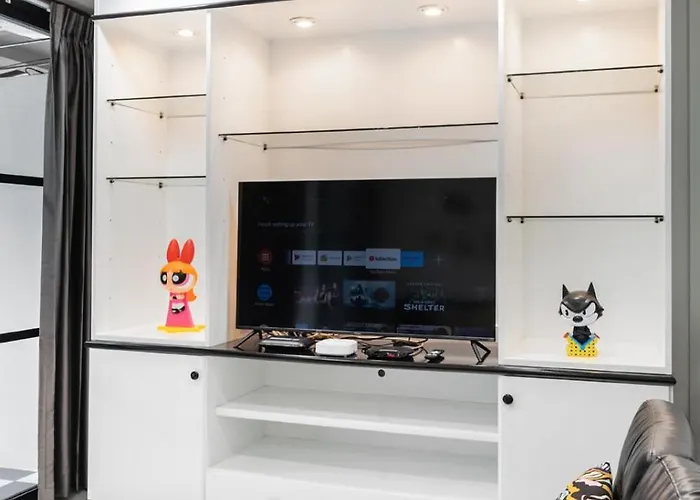 Miq Hk16, Huay Kwang Mrt, 3br, Pool Table بانكوك
