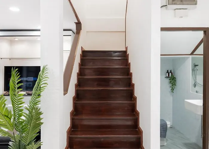 Miq Hk16, Huay Kwang Mrt, 3br, Pool Table * بانكوك