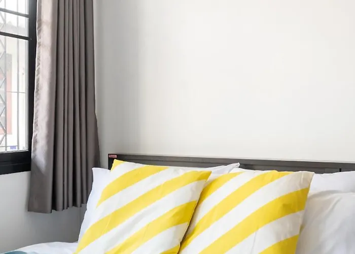 Miq Hk16, Huay Kwang Mrt, 3br, Pool Table بانكوك